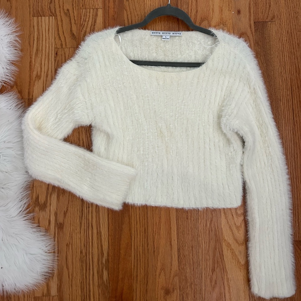 White fuzzy cropped sweater